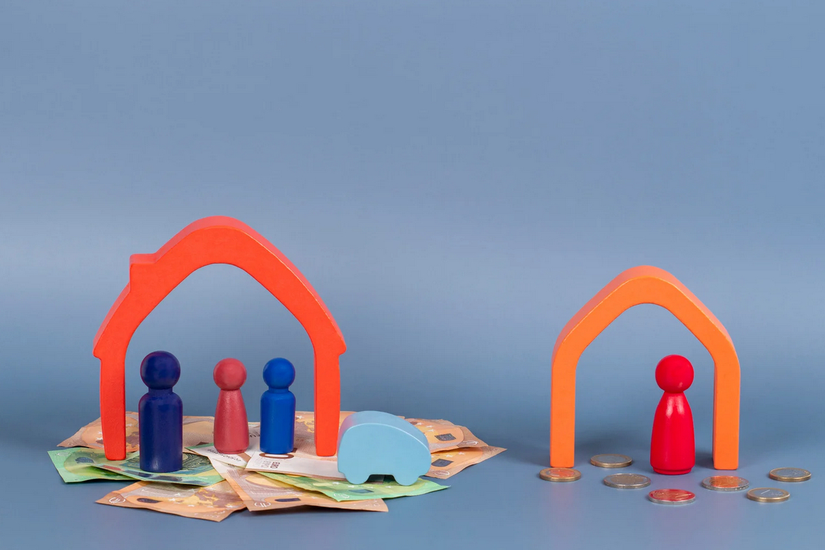 z problemami prawnymi