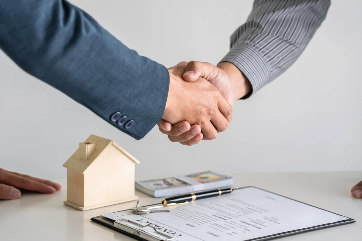 Jak sprzedać nieruchomość zadłużoną – czy to w ogóle możliwe